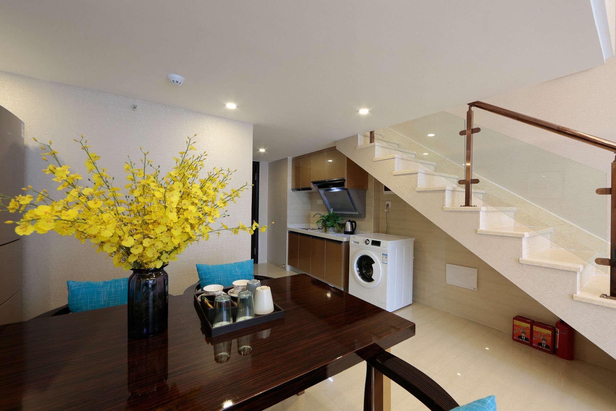 Waifiden Duplex Hotel Apartment Zhongyong Jinyu Branch-Free Shuttle Bus During The Canton Fair Bagian luar foto